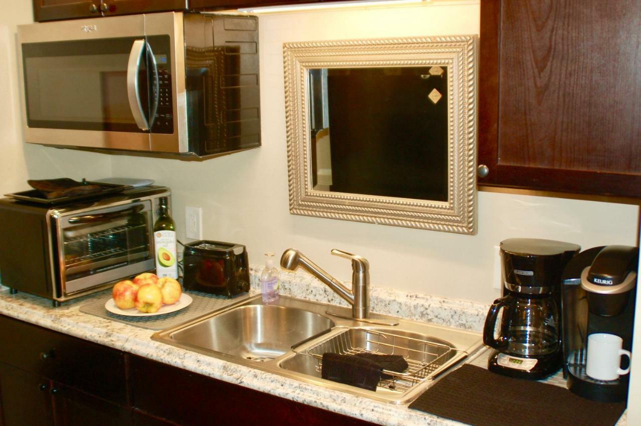 Blue Bear Den 3BR 2BA DTC Private Apt Hot Tub Exterior foto