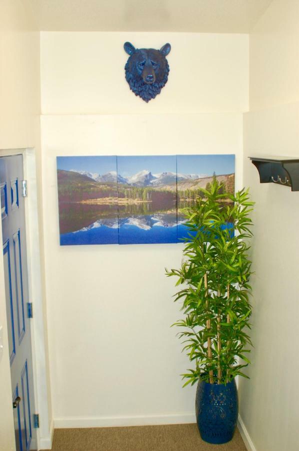 Blue Bear Den 3BR 2BA DTC Private Apt Hot Tub Exterior foto